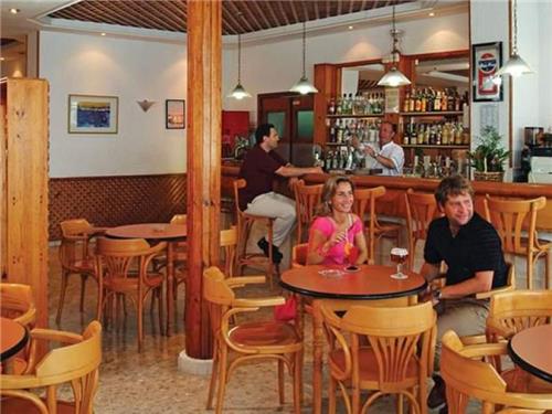 Hotel Rh Canfali
