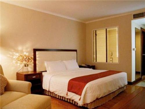 Hotel Bandara Suites Silom