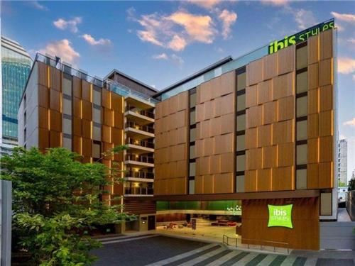 Hotel Ibis Styles Bangkok Silom